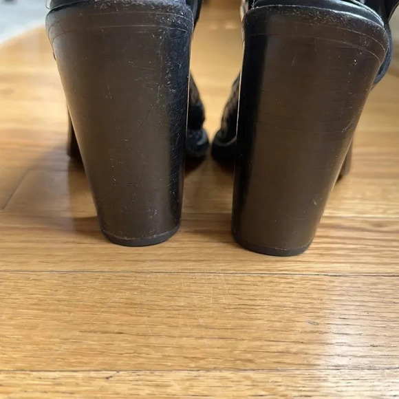 Rag & Bone NY black leather open toe heels side buckle great pre owned condition - Picture 3 of 10